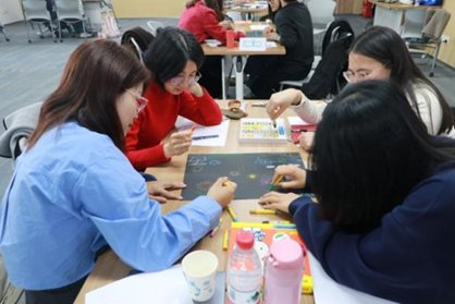 辅导员工作既充满挑战
