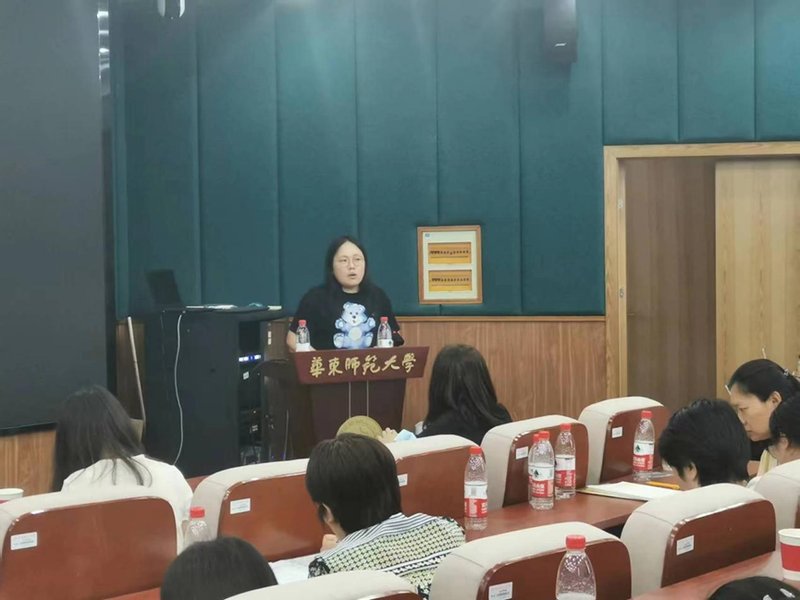 同题参见席居哲老师为学员们带来了“幸